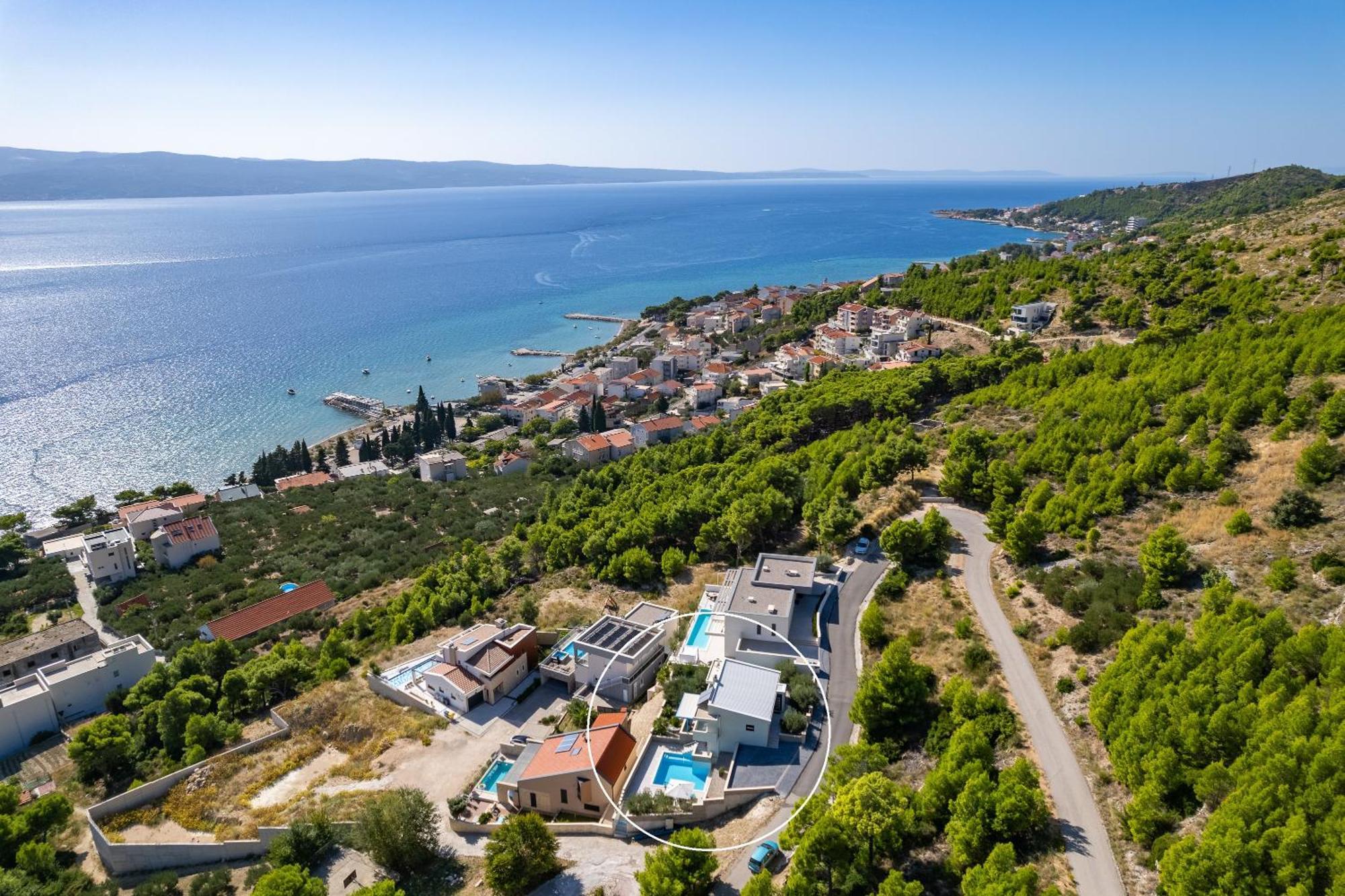 Villa Allegra With 32Msq Heated Pool, 300M Far From Sandy Beaches, Open Sea View Omiš Exteriör bild