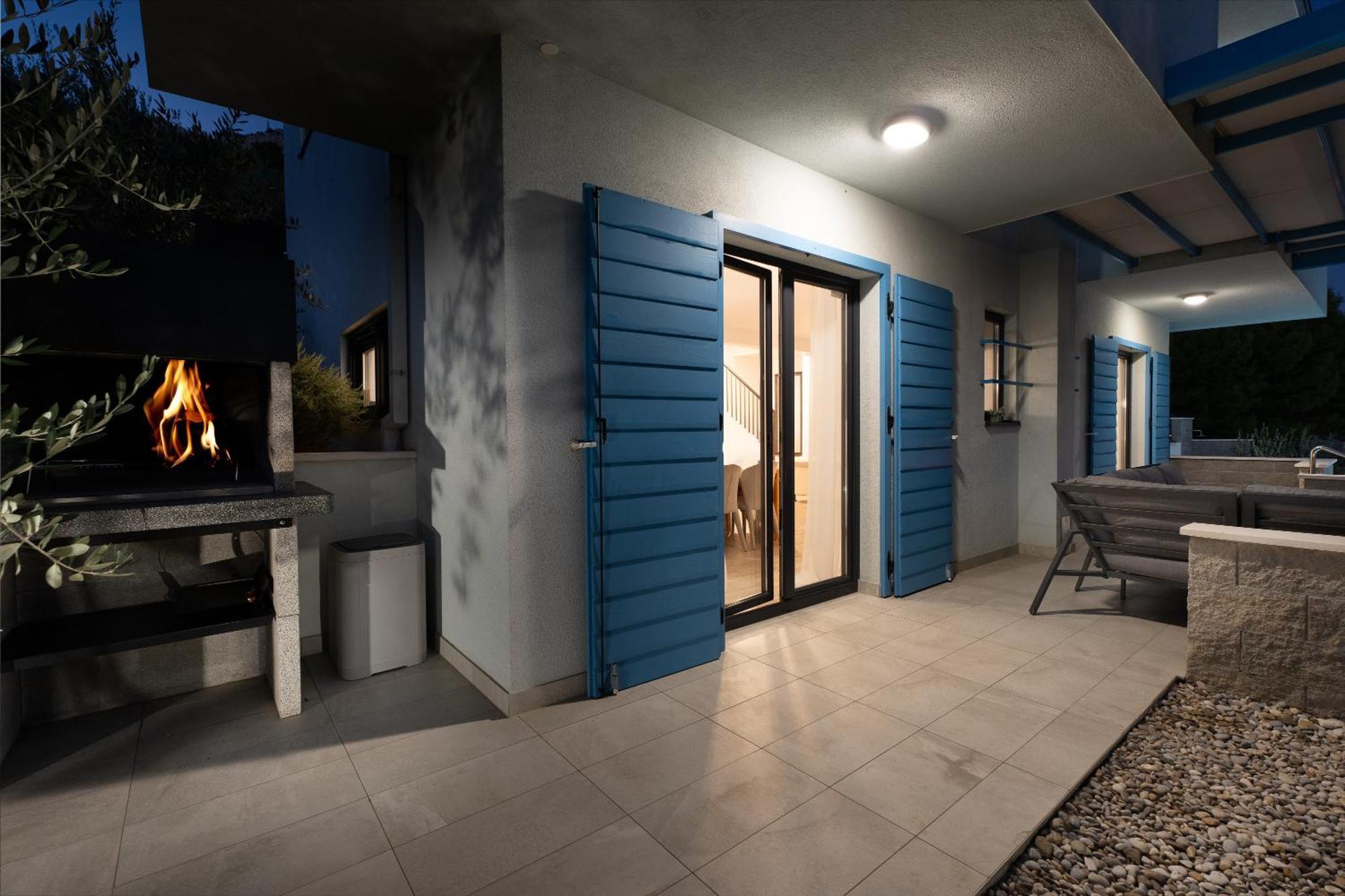 Villa Allegra With 32Msq Heated Pool, 300M Far From Sandy Beaches, Open Sea View Omiš Exteriör bild