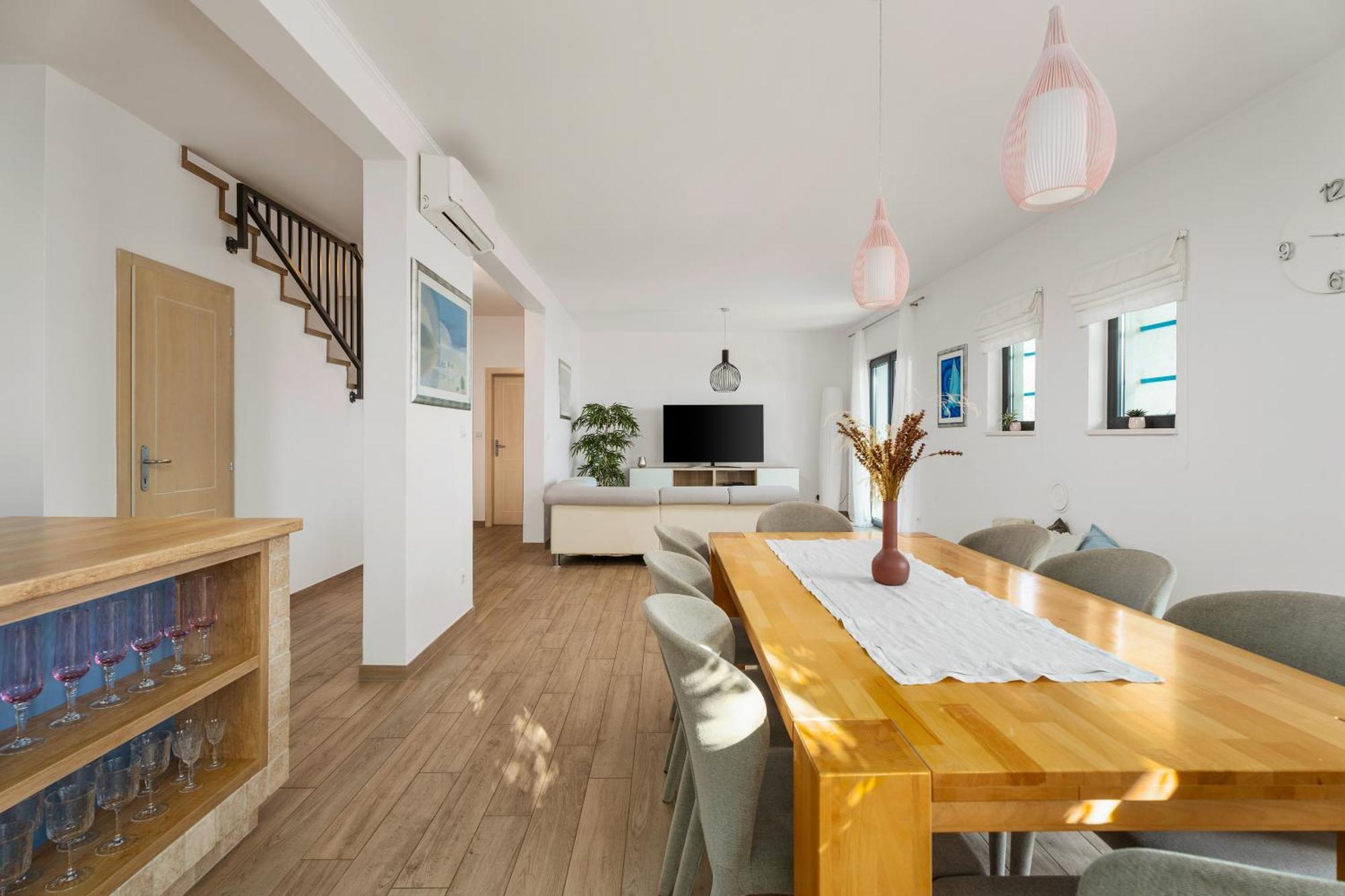 Villa Allegra With 32Msq Heated Pool, 300M Far From Sandy Beaches, Open Sea View Omiš Exteriör bild