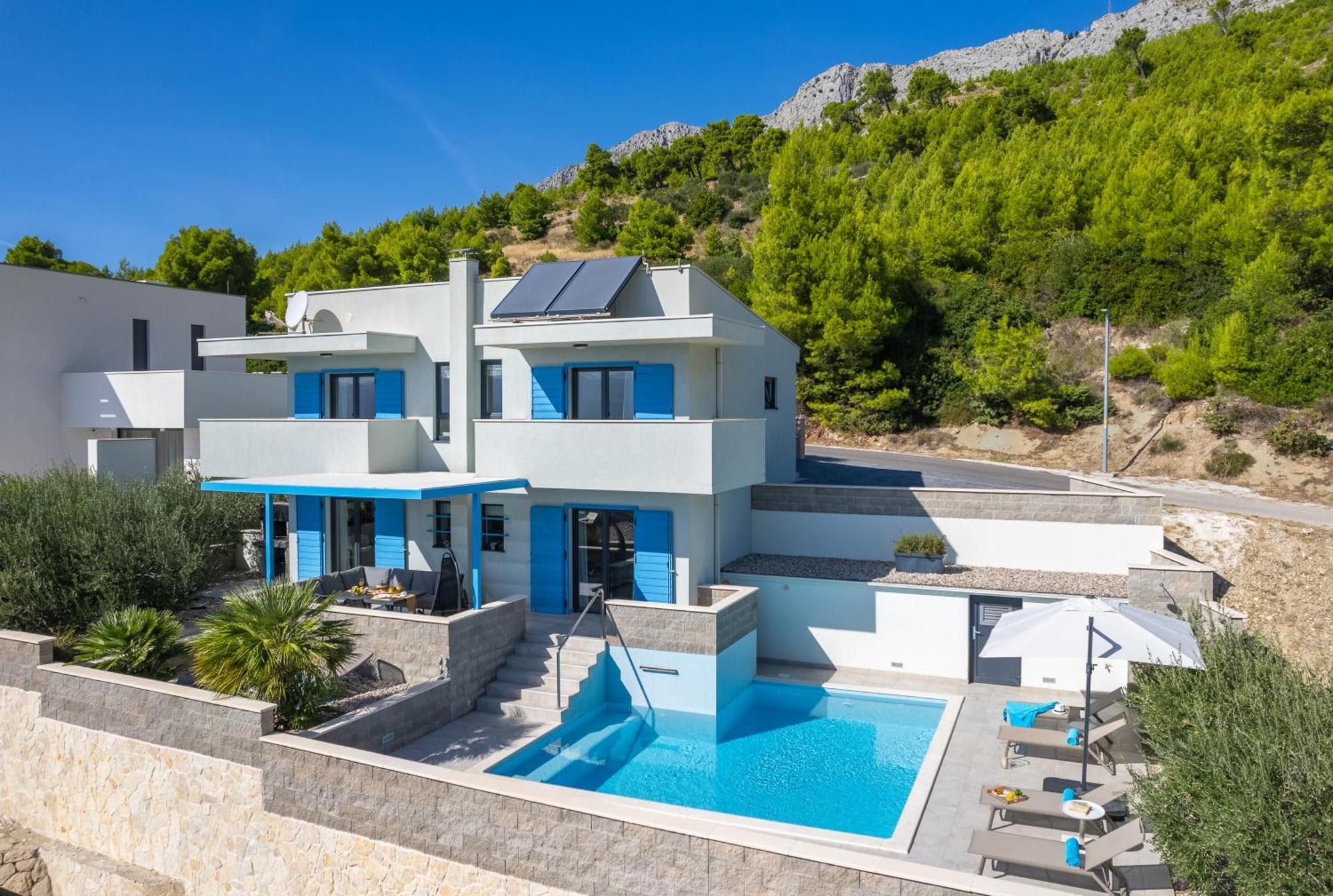 Villa Allegra With 32Msq Heated Pool, 300M Far From Sandy Beaches, Open Sea View Omiš Exteriör bild