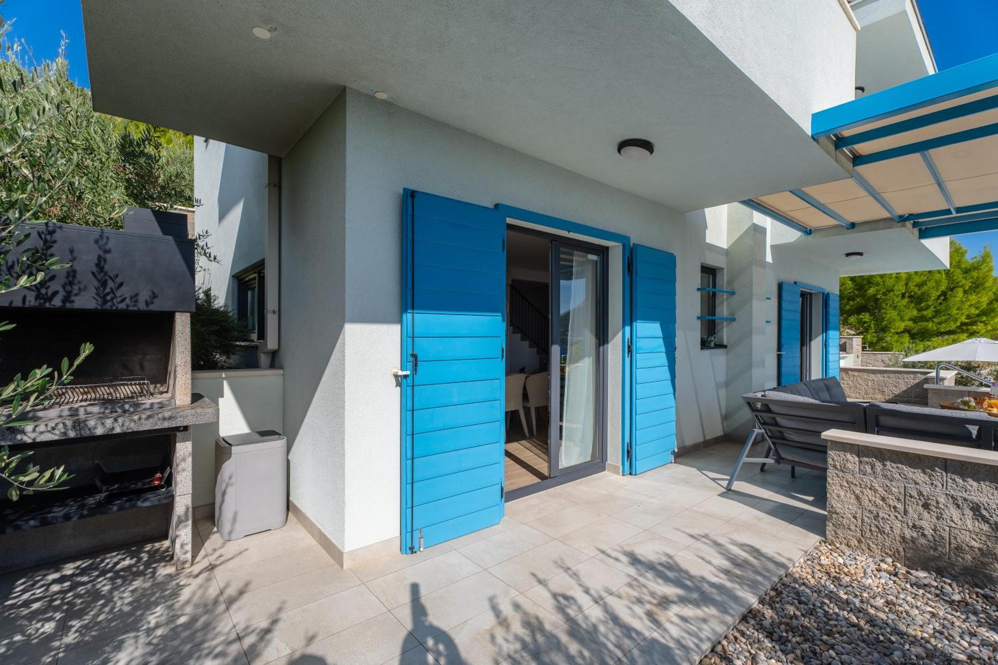 Villa Allegra With 32Msq Heated Pool, 300M Far From Sandy Beaches, Open Sea View Omiš Exteriör bild